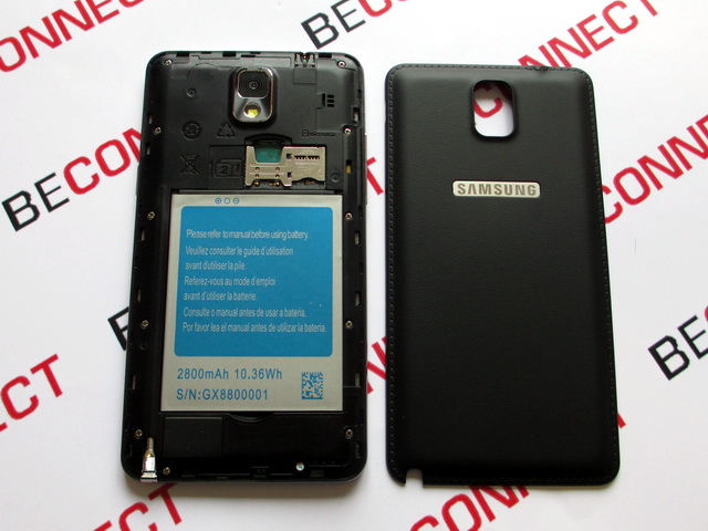 Копия Samsung Galaxy Note 3 со снятой задней панелью